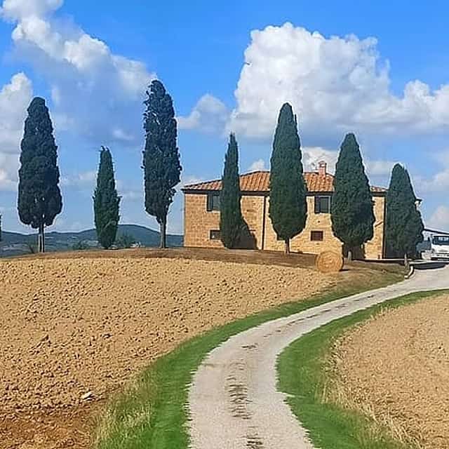 Discover Tuscany: Siena, Chianti & Brunello Tasting in Montalcino
