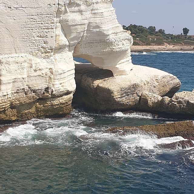 Private Day Trip to Rosh Hanikra Grottoes & Acre