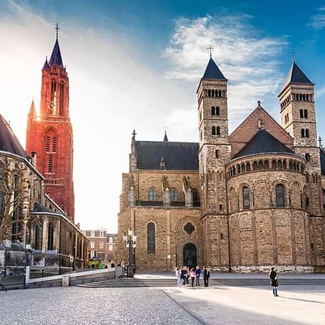 Private direct transfer from Amsterdam to Maastricht
