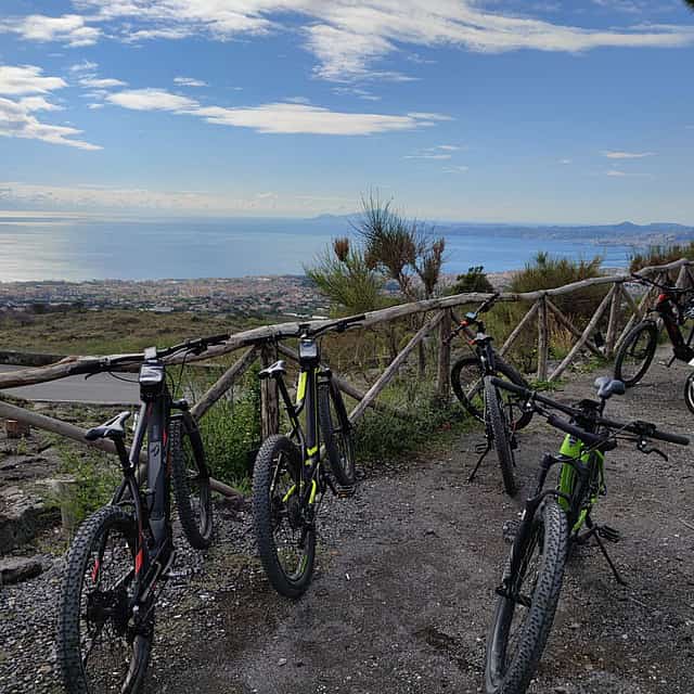 ทัวร์จักรยานไฟฟ้า Mount Vesuvius