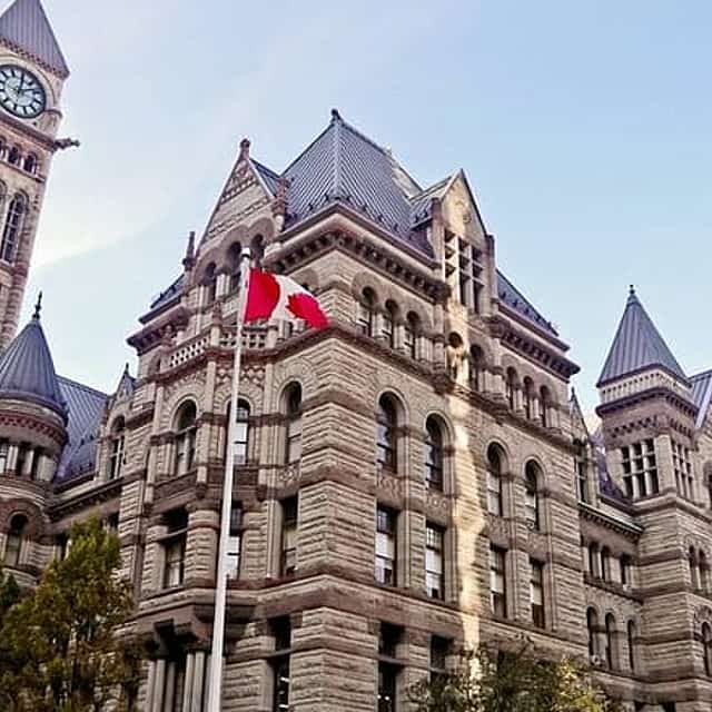 Caccia ai fantasmi a Toronto: gioco autoguidato sulla storia oscura