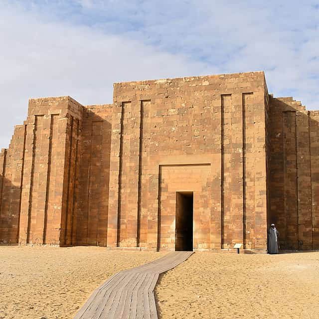 Discover Giza Pyramids, Saqqara and Memphis