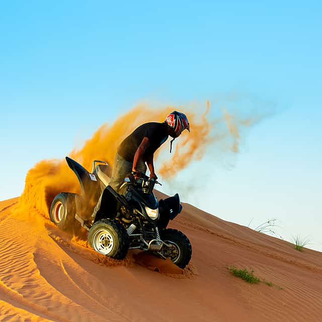 RAK Safari matinal con desayuno y quad desde Fujairah