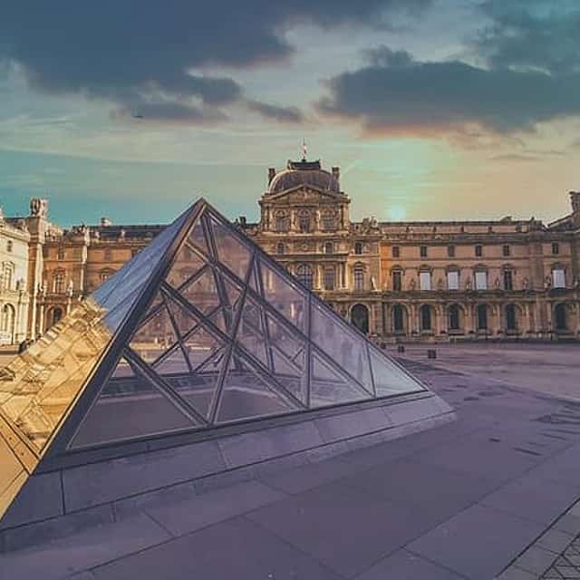 Tickets of Louvre with Audio Guide and Seine River Cruise