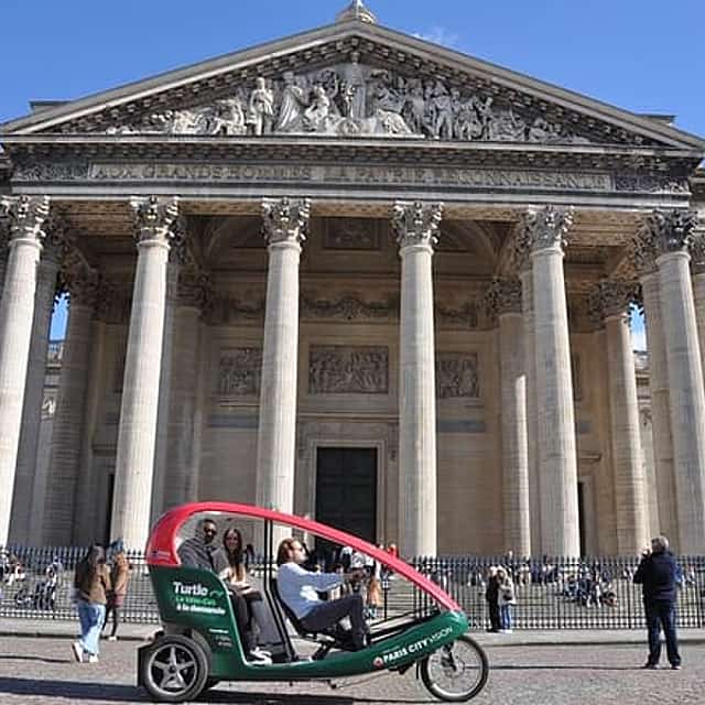 Private City-Tour by rickshaw bike in Paris: The "Saint-Germain"