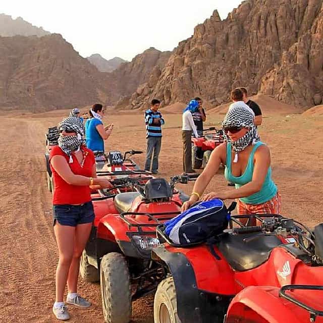 Aventura de Quadriciclo no Deserto de Sharm
