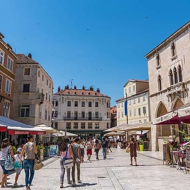 Yerel Sürücü ile Dubrovnik'ten Split'e Özel Direkt Transfer