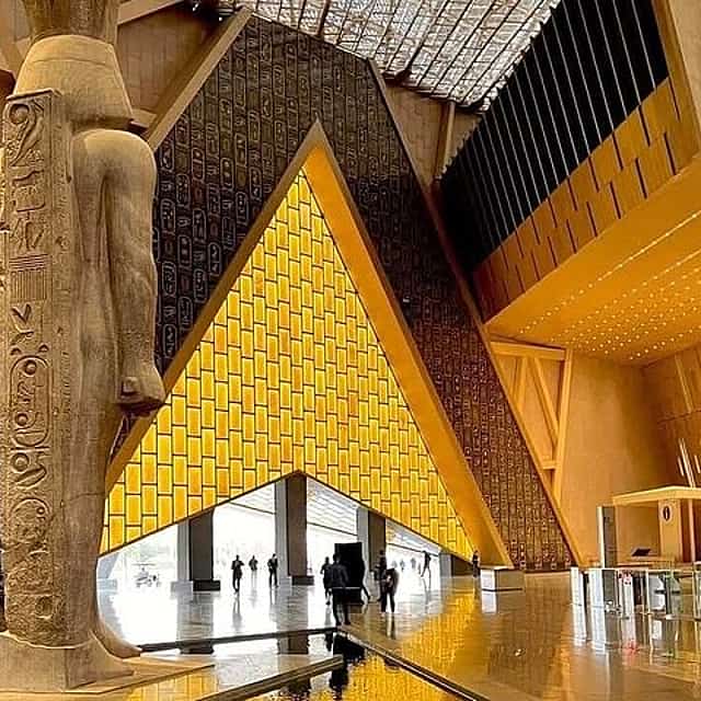 From Hurghada: Small Group Full-Day Tour to Egyptian Grand Museum GEM & Giza Pyramids