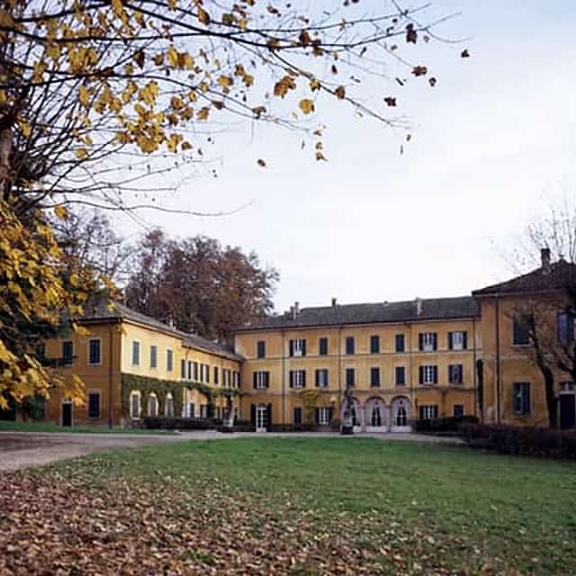 Wine Tasting and Winery Tour of Oltrepò Pavese tradition