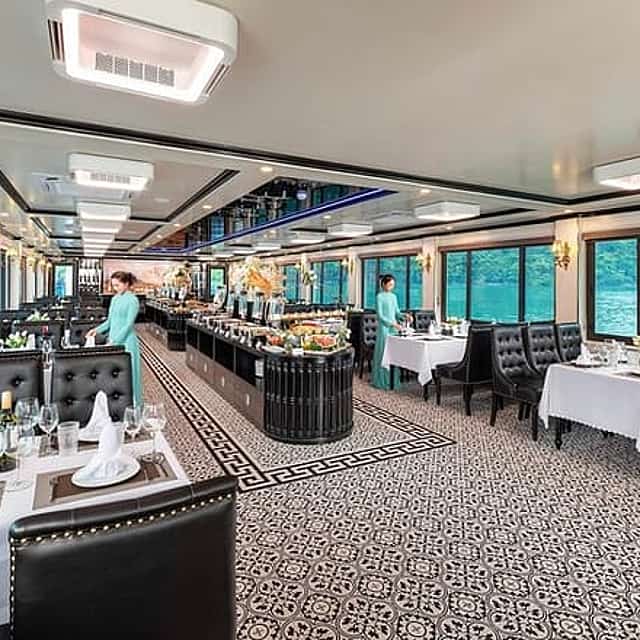 Ha Noi: Ha Long Bay 5 Star Cruise with Live Music & Buffet Lunch