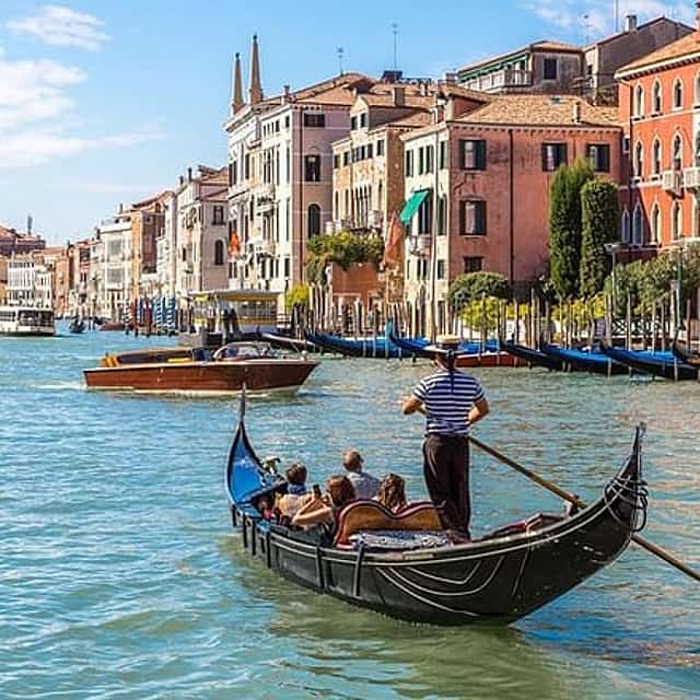 Private Venice Walking Tour & Gondola Ride: San Polo, Rialto and St. Mark’s