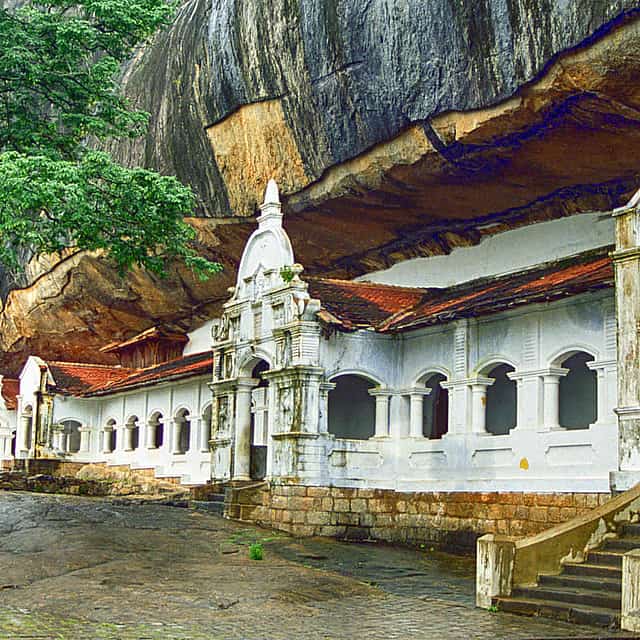Blend of Buddhism and Hinduism Tour