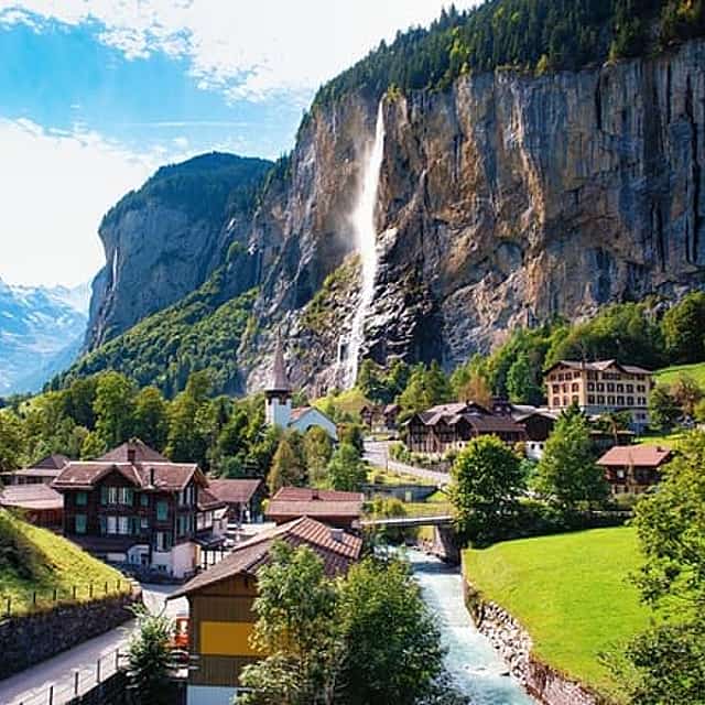 Private all day driver: Interlaken> Lauterbrunnen and Grindelwald