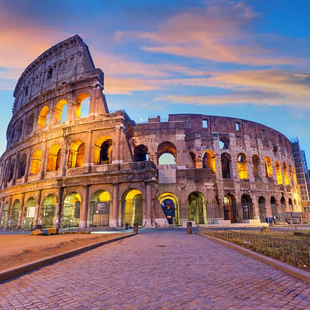 Semi-private tour of Colosseum and ancient Rome - maximum 15 people