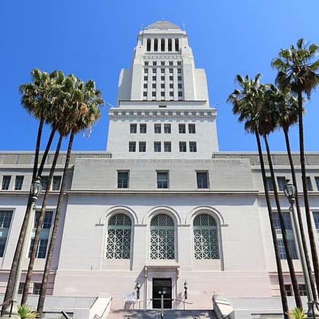 Los Angeles Scavenger Hunt & Highlights Self-Guided Walking Tour