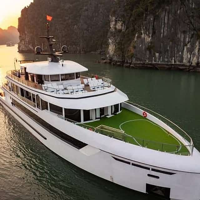 Hera Luxury Day Cruise to Halong Bay by Expressway from Hanoi