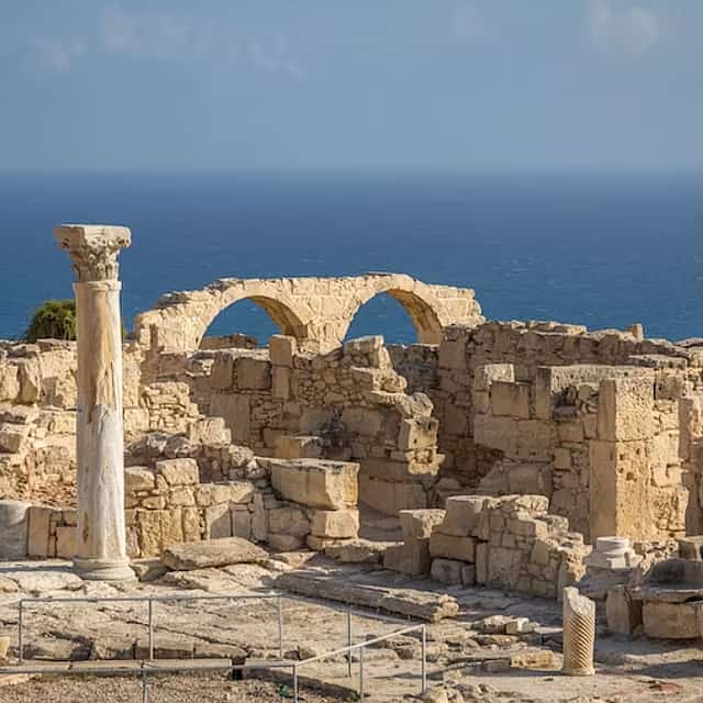 Ancient Kourion, Kolossi Castle, Omodos & Winery Tour from Limassol