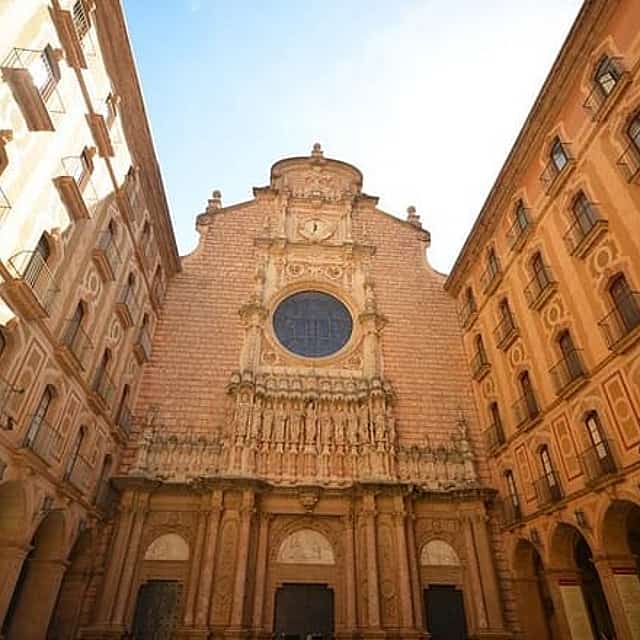 Barcelona y Montserrat: semiprivado con recogida y sin colas