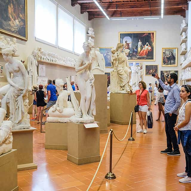 "Visita guiada a la Galería de la Academia de Florencia"
