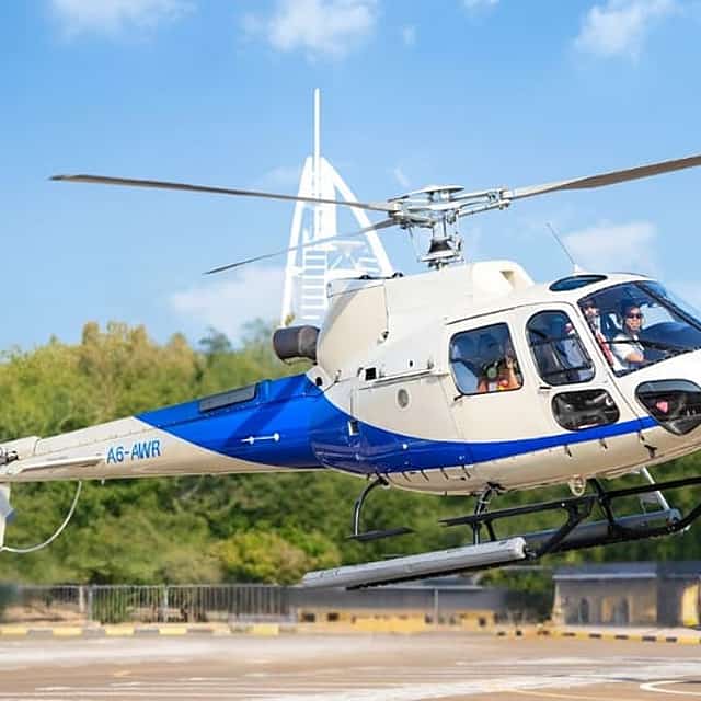 12 Mins Iconic Helicopter Tour Dubai