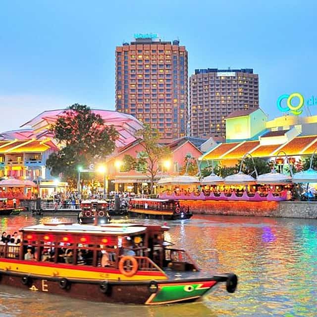 Crucero por el río Singapur.
