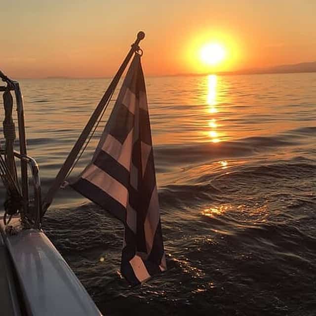 Crociera al tramonto con snack e vino da Argostoli