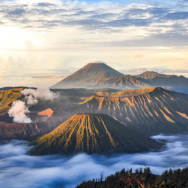 Tour de 4 días al templo de Borobudur, Bromo e Ijen desde Yogyakarta
