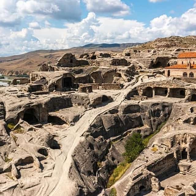 Uplistsikhe Adventure: Day Trip from Tbilisi