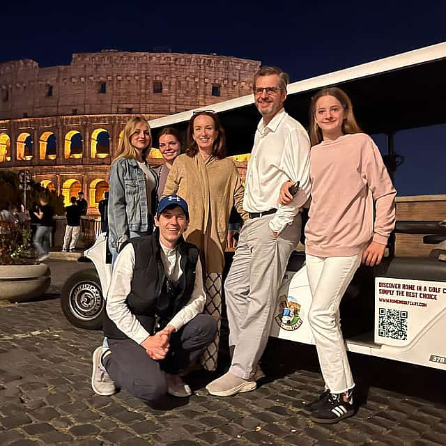 Tour Noturno de 2 horas por Roma em Carrinho de Golfe com Traslado do Hotel