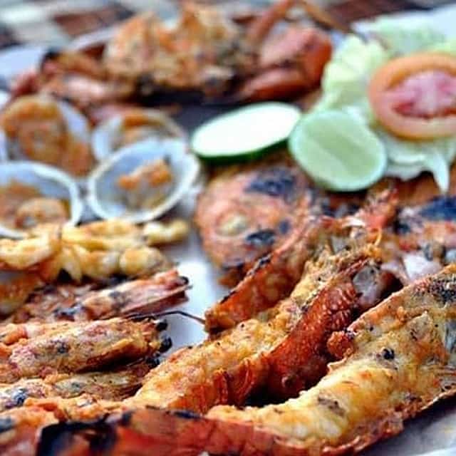 Best Romantic Seafood Dinner at Jimbaran Beach Sunset