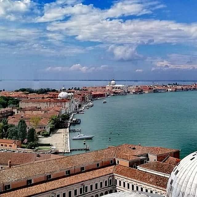 Giudecca Island: Private Walking Tour in Venice