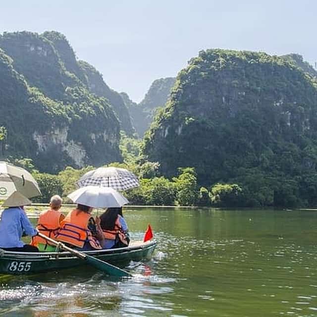 Small Group Ninh Binh Day Tour to Hoa Lu Trang An from Hanoi