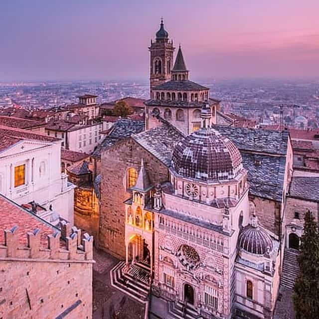 Prywatny transfer z Zurychu do Bergamo, 2h postoju na zwiedzanie.