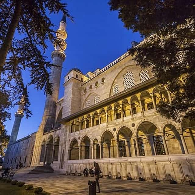 8-Days Wonders of Turkey: Istanbul, Ephesus, Pamukkale and Cappadocia