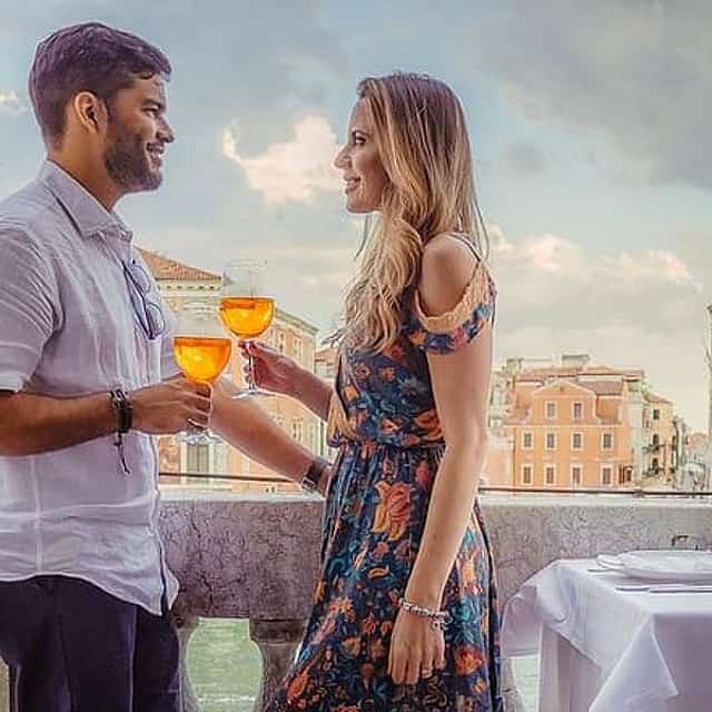 Gondola Ride and Aperitif in a Venetian Palace