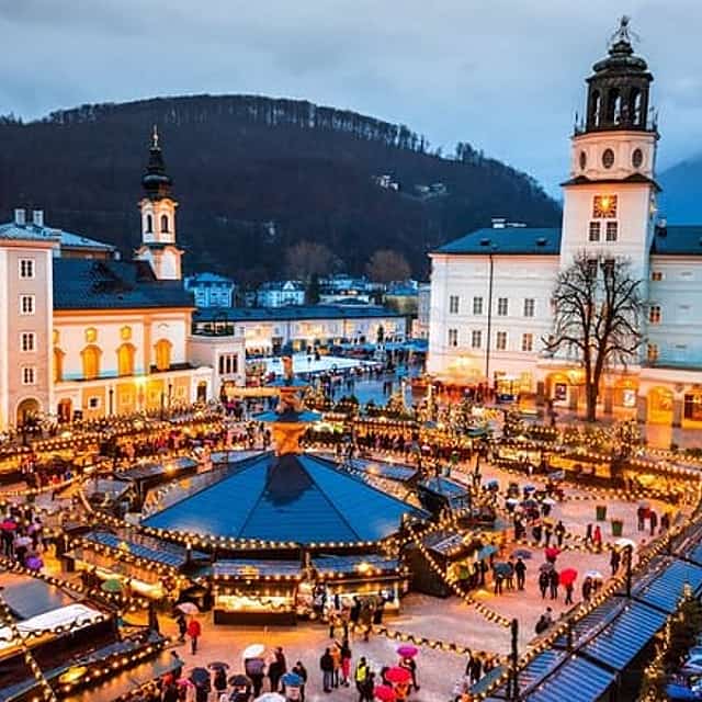 Christmas Private Day Trip from Vienna to Salzburg and back