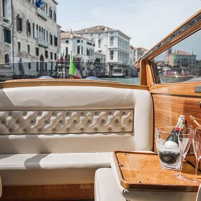 Private LimoBoat Tour Murano Burano and Torcello