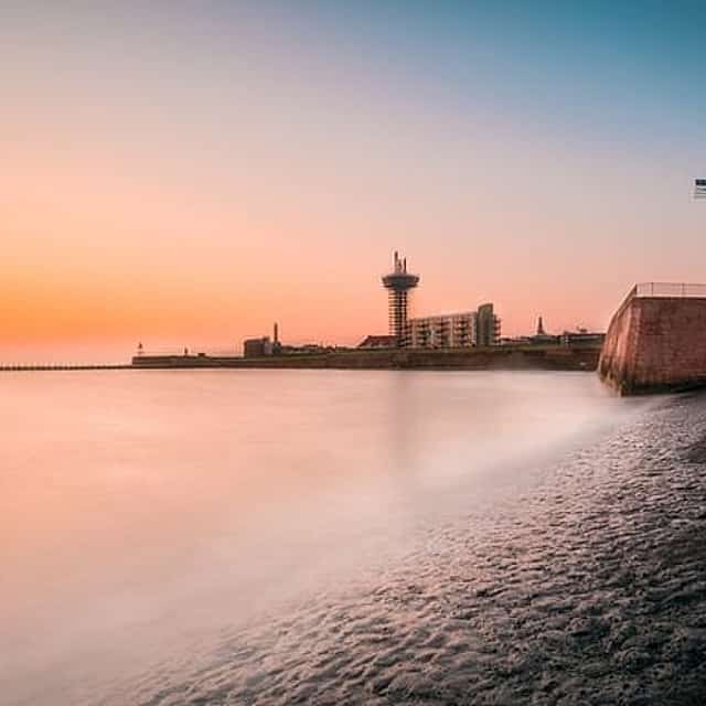 Private transfer: Amsterdam to Vlissingen, 2h stop in Rotterdam
