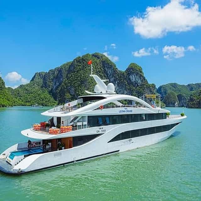 Leona Cruise 5 Star Day Ship in the Wonder of Ha Long