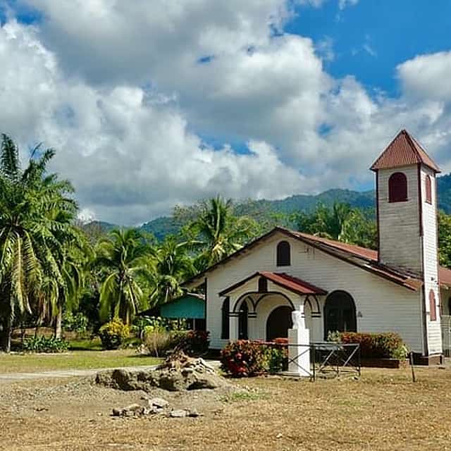 Private Transfer From Monteverde to San Jose With 2 Stops