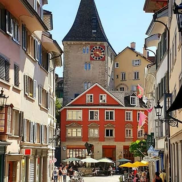 Zurich Einstein Quest: Self-Guided Family Walk