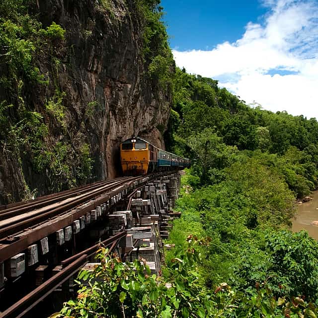Bangkok - Kanchanaburi: Bridge over Kwai River with Train and Lunch