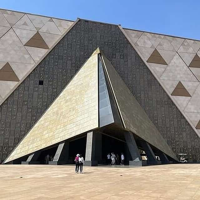 Private Cairo Egyptian Museum and Giza Grand Egyptian Museum Tour