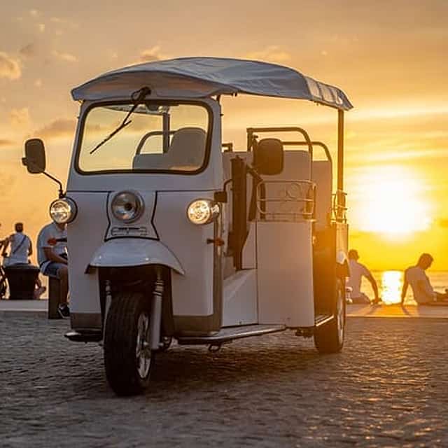 Zadar City and Wine Eco Tuk Tuk Tour