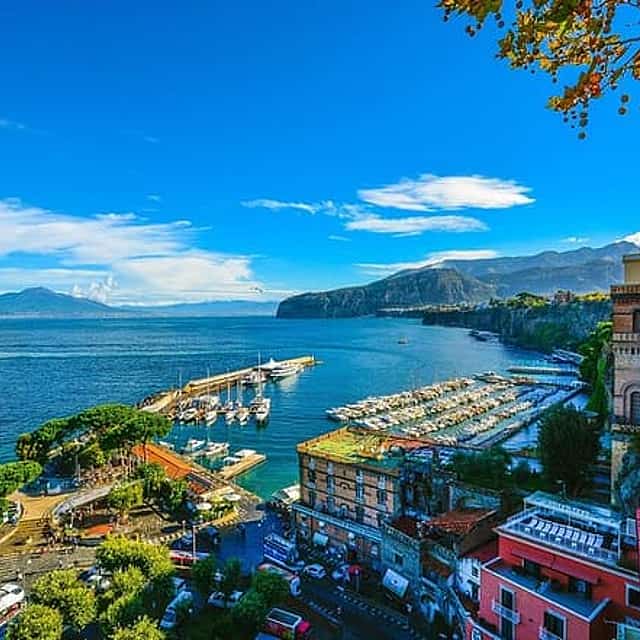 Private Transfer from Rome to Sorrento with 2 hours for sightseeing