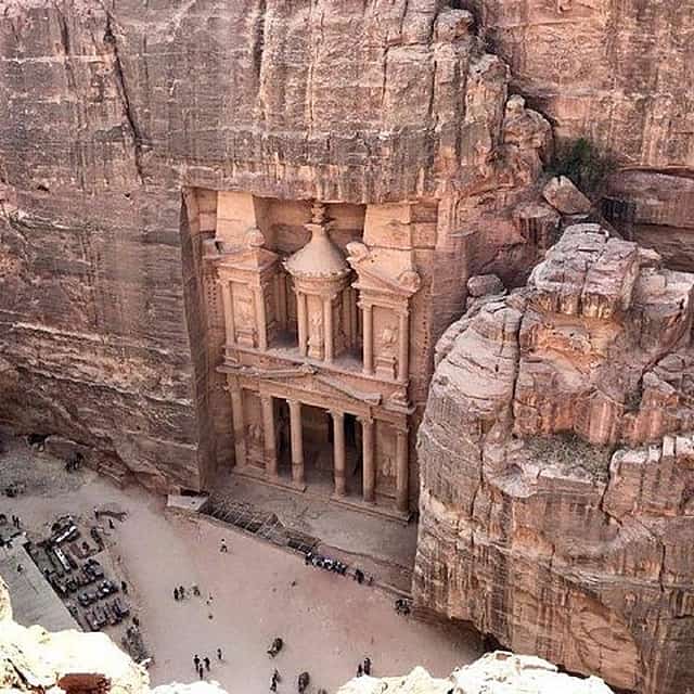 Jordan Heritage Journey : Amman, Madaba, Mont Nébo, Kerak, Petra, Wadi Rum et Mer Morte – Hôtel 4★ (1 nuit à Amman, 1 nuit à Petra, 1 nuit à Wadi Rum, 1 nuit à la Mer Morte)
