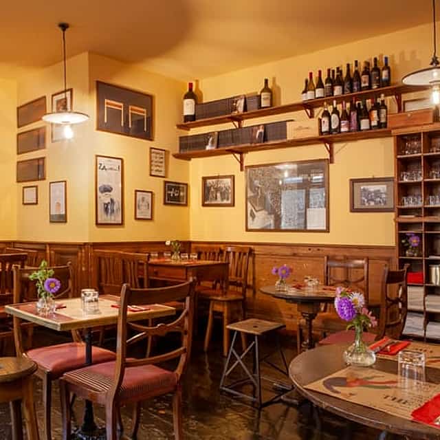 Florence: Discover the Sant'Ambrogio district and the iconic Cibreino