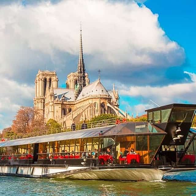 Louvre Museum Tickets and Seine River Cruise combo