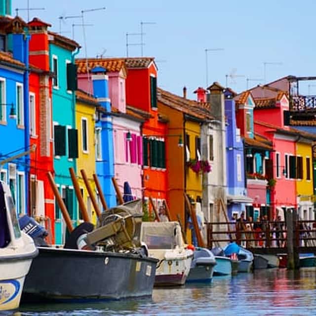 Burano & Mazzorbo: A Colorful Dream of Lace and History