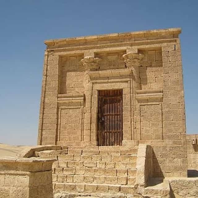 Tell el-Amarna unusual Private day tour